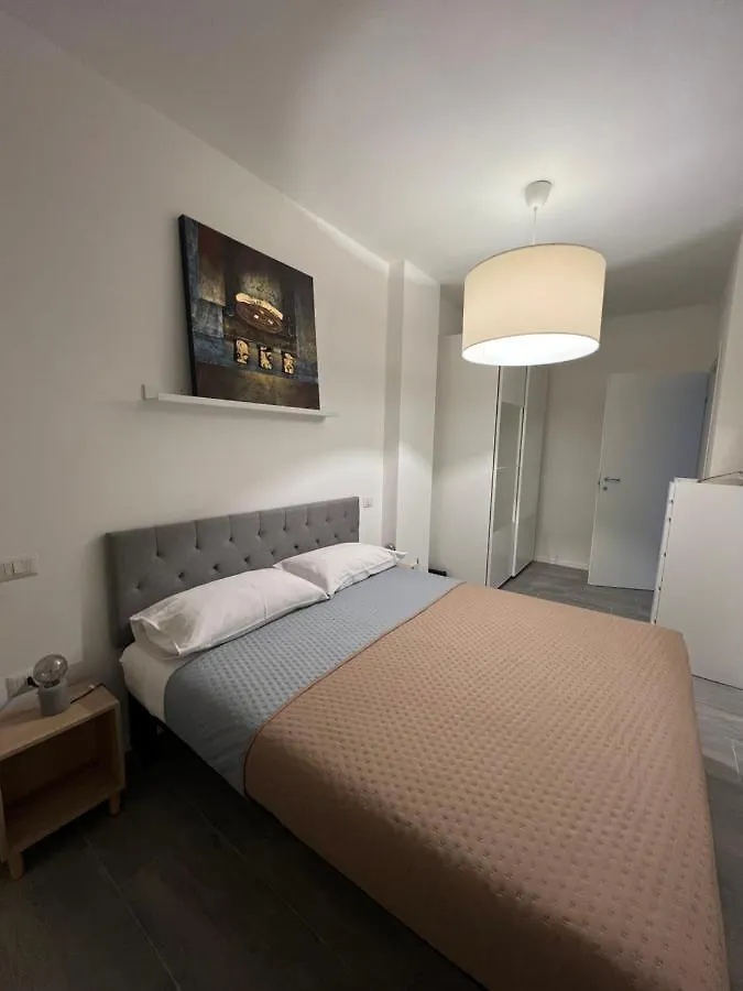 Apartment Tiburtina Flam Guest House Rome Italy