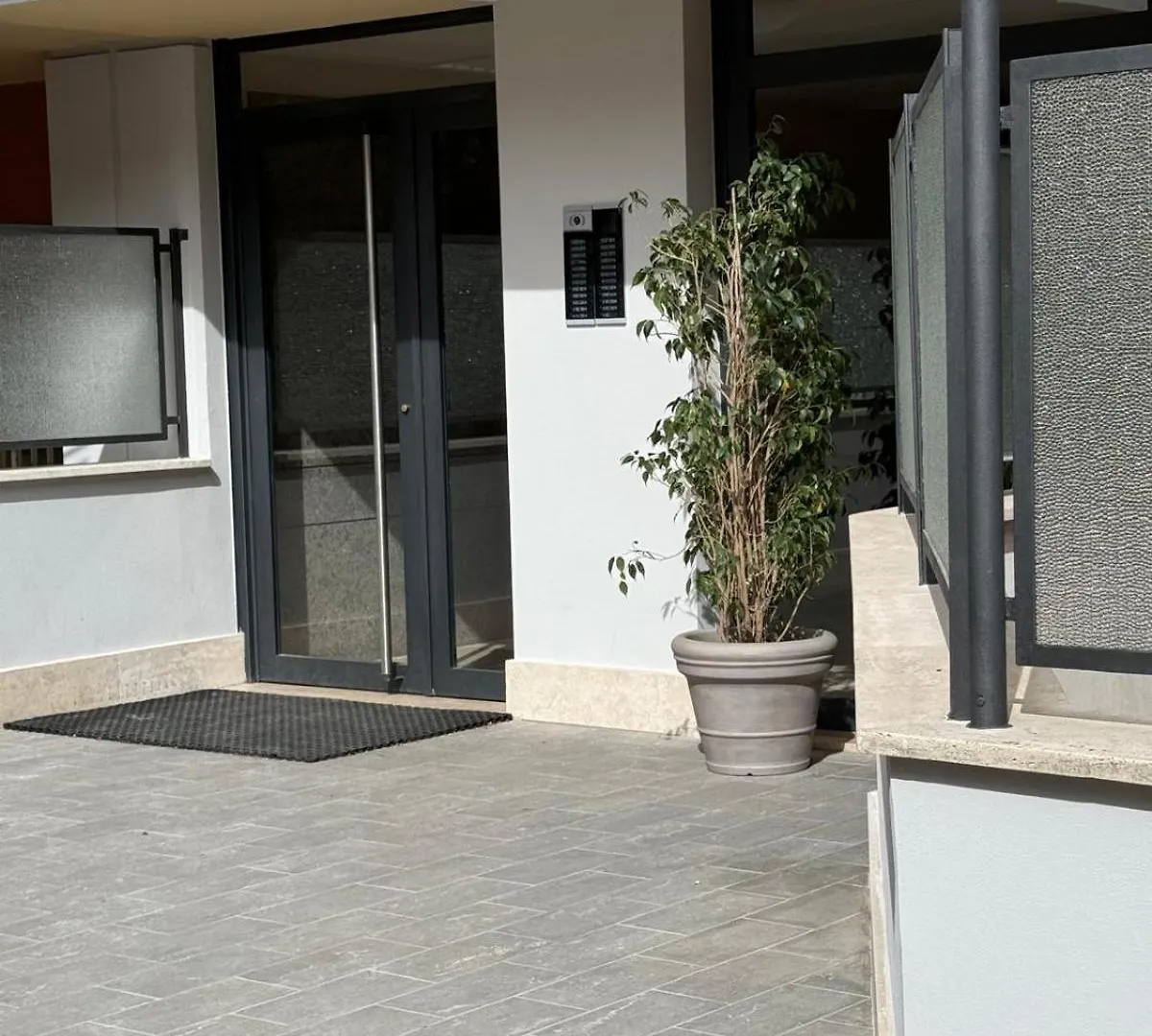 Tiburtina Flam Guest House Rome